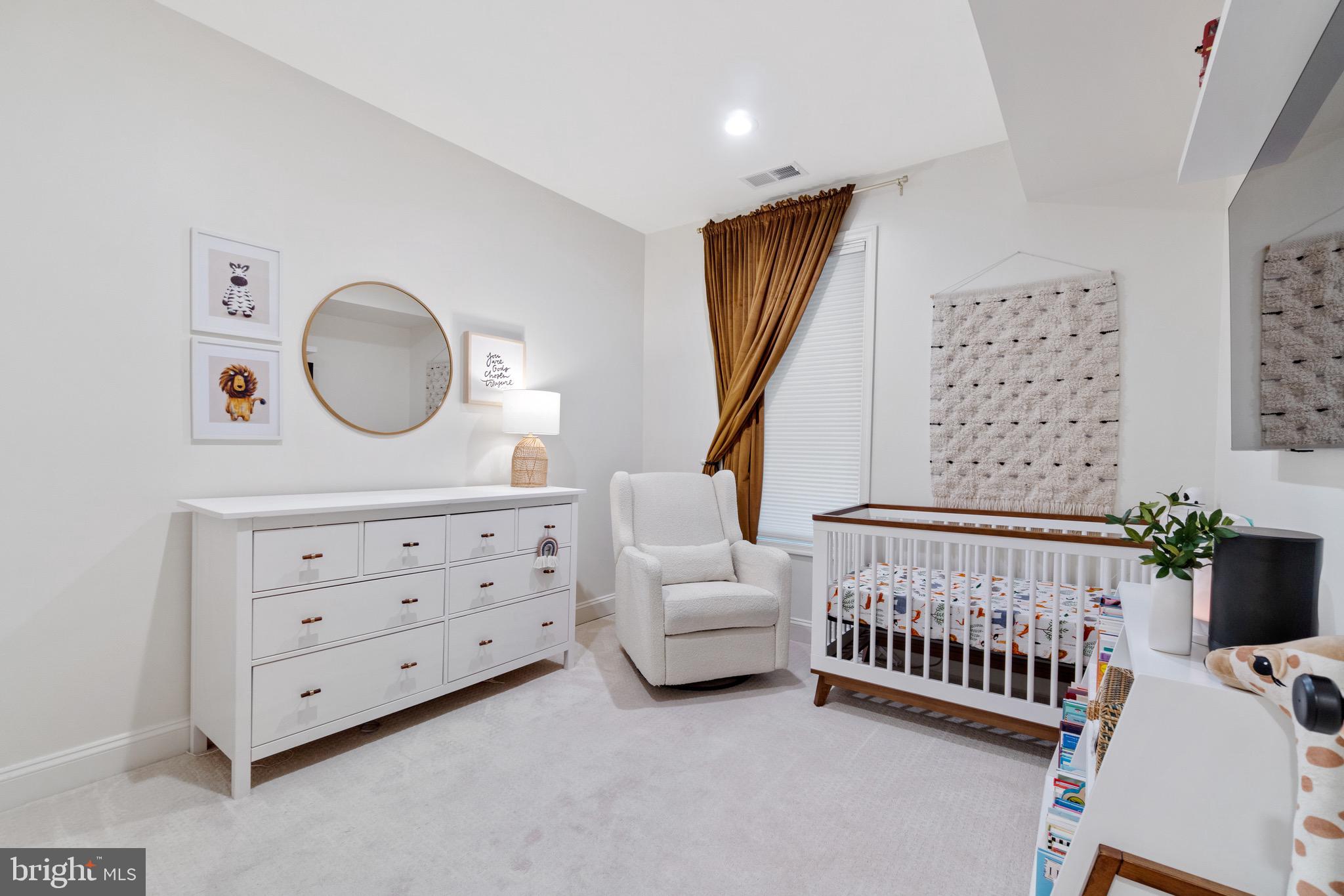 COLUMBIA TOWN CENTER - Residential