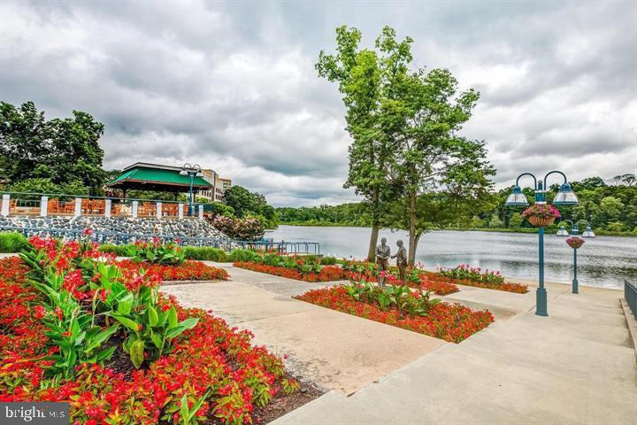 COLUMBIA TOWN CENTER - Residential