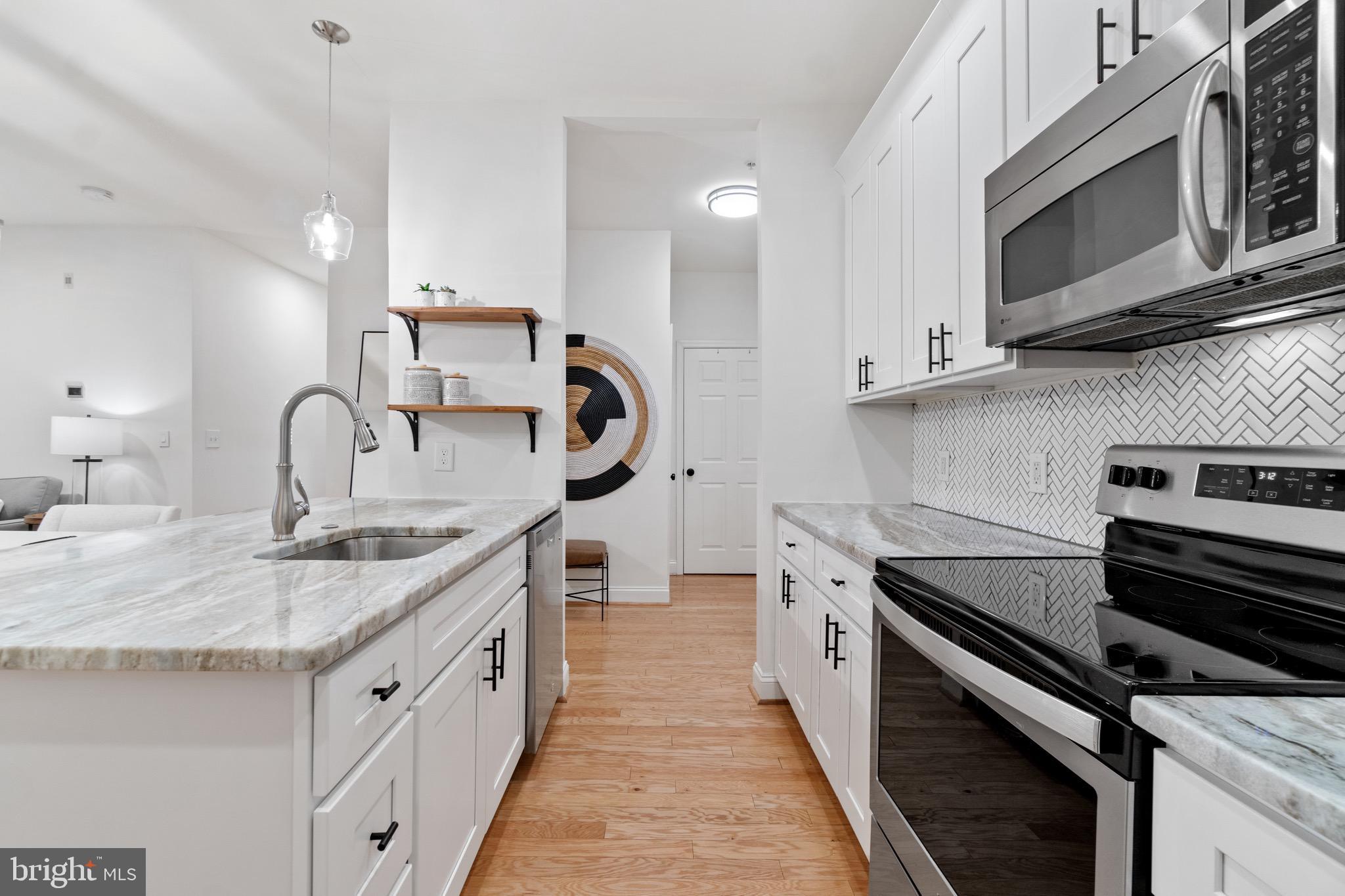 COLUMBIA TOWN CENTER - Residential