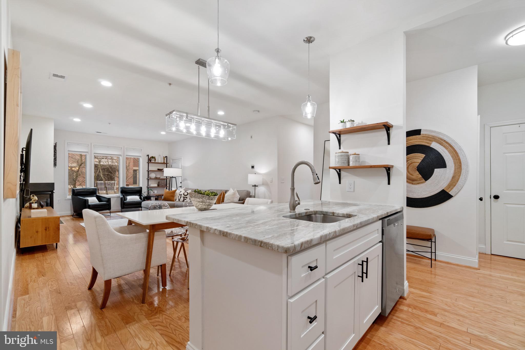 COLUMBIA TOWN CENTER - Residential