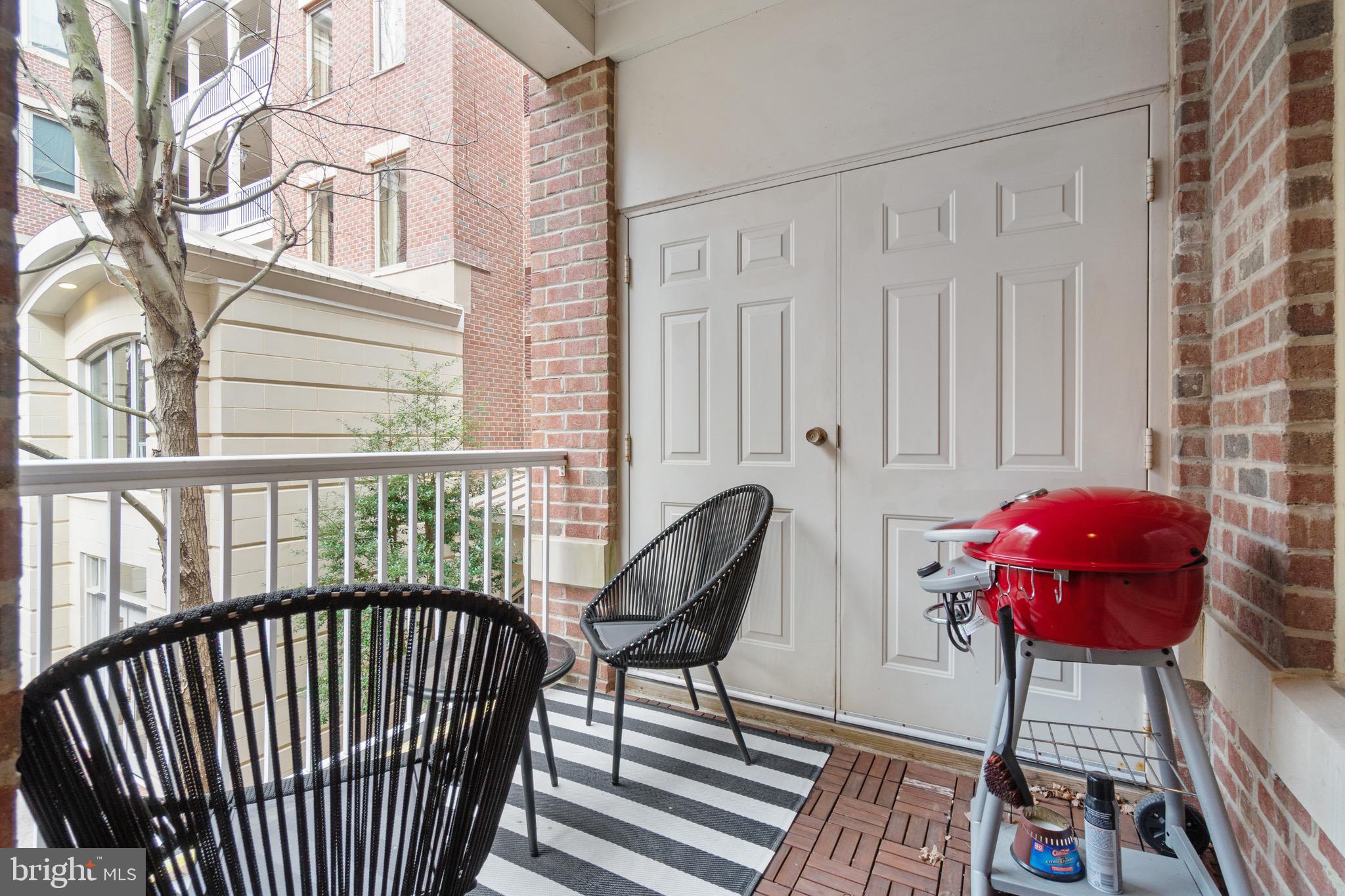 COLUMBIA TOWN CENTER - Residential