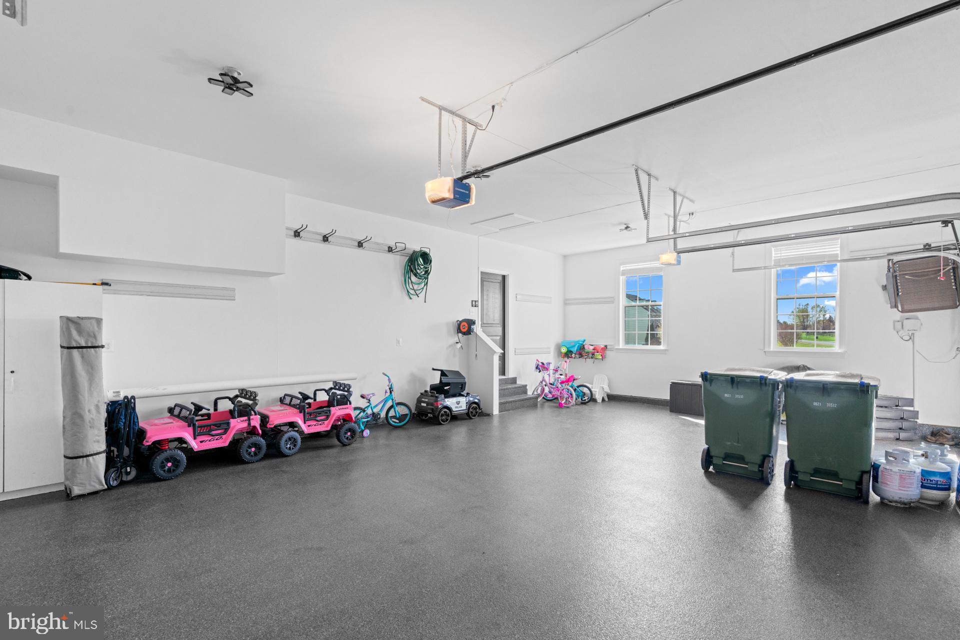 HOLLY RIDGE AT LAWNVALE - Residential