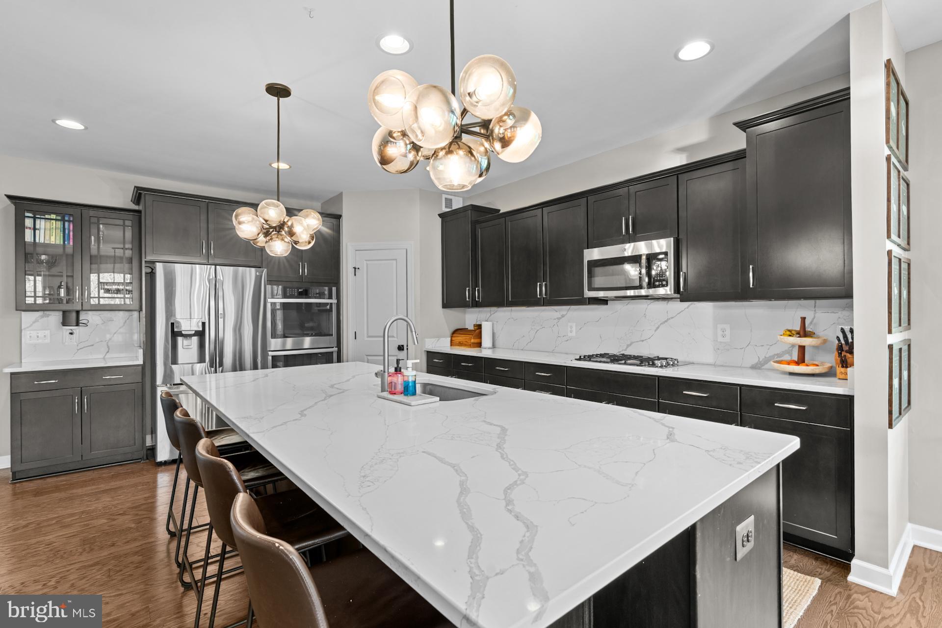 HOLLY RIDGE AT LAWNVALE - Residential