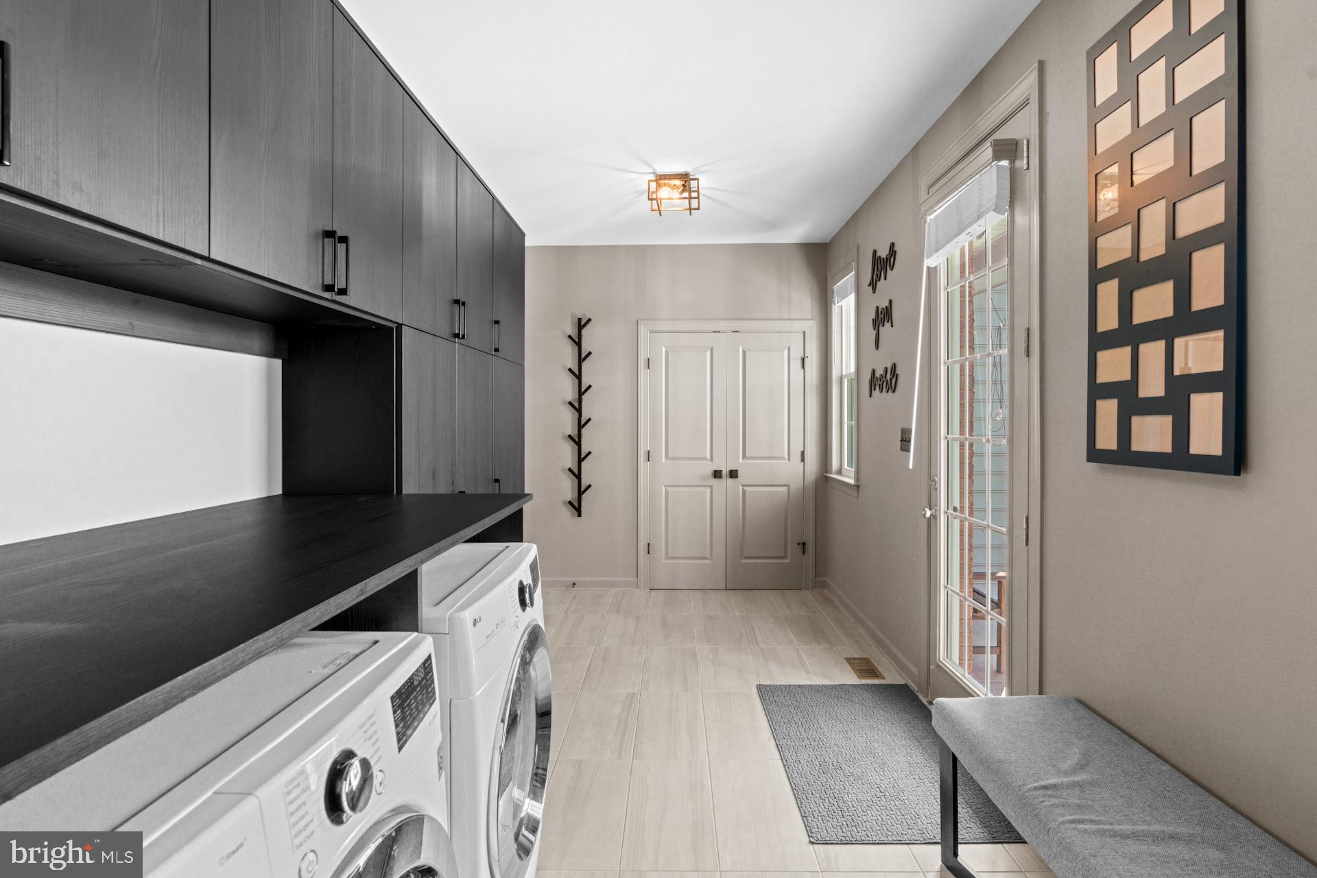 HOLLY RIDGE AT LAWNVALE - Residential