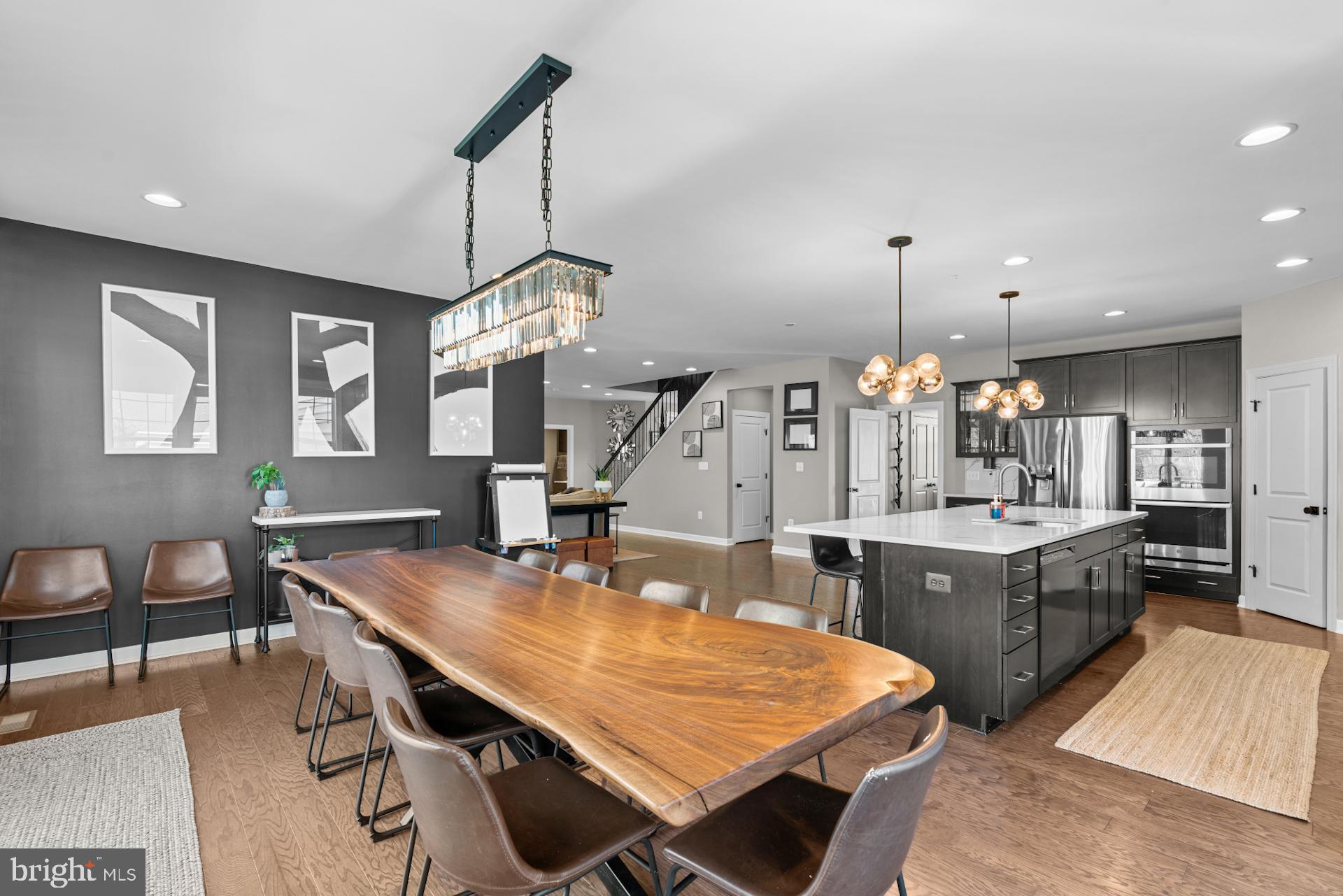 HOLLY RIDGE AT LAWNVALE - Residential