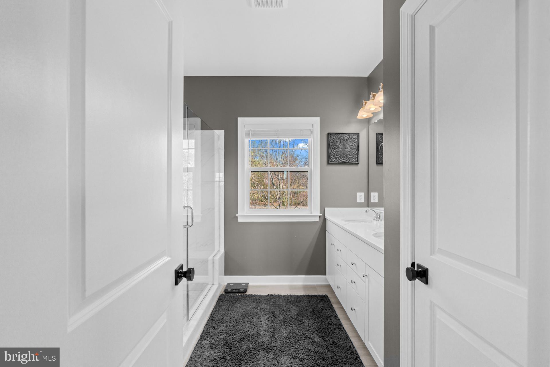 HOLLY RIDGE AT LAWNVALE - Residential