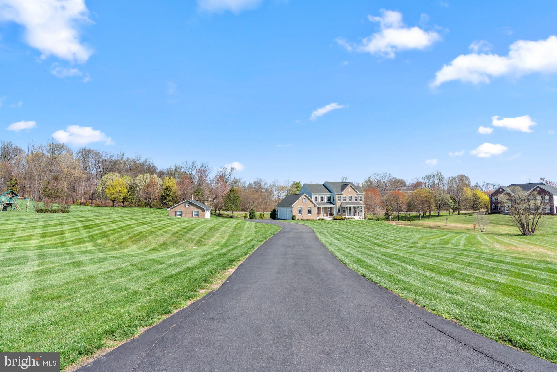 HOLLY RIDGE AT LAWNVALE - Residential