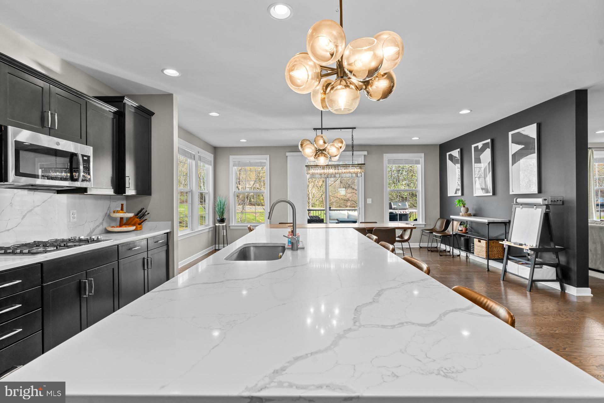 HOLLY RIDGE AT LAWNVALE - Residential