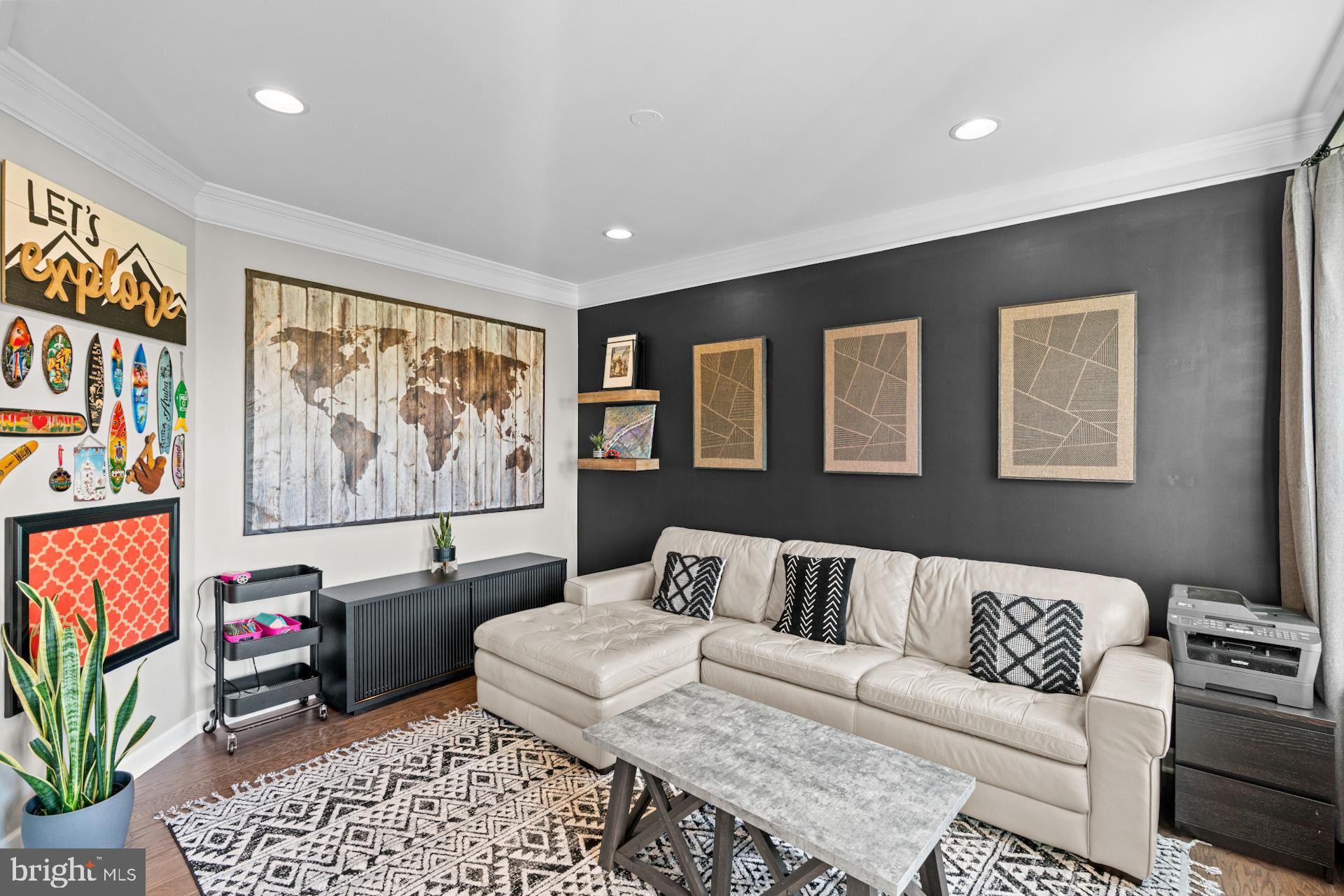 HOLLY RIDGE AT LAWNVALE - Residential