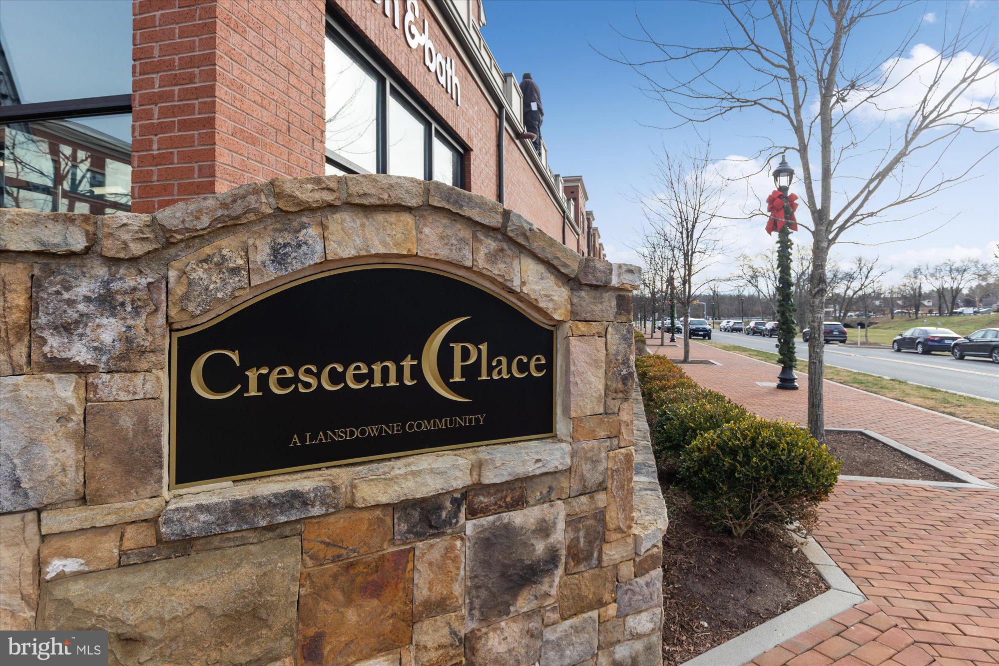 CRESCENT PLACE - Residential