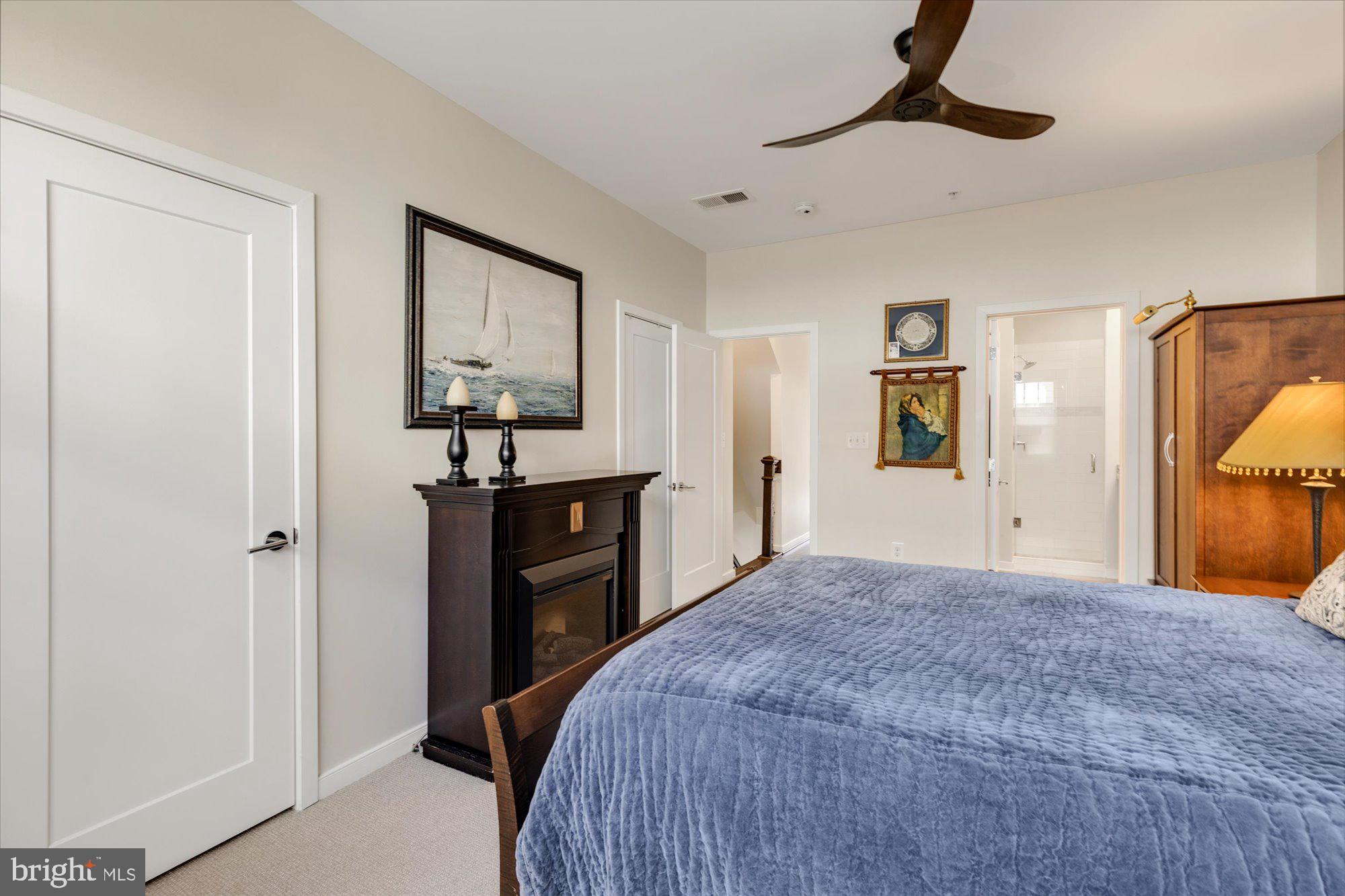 CRESCENT PLACE - Residential