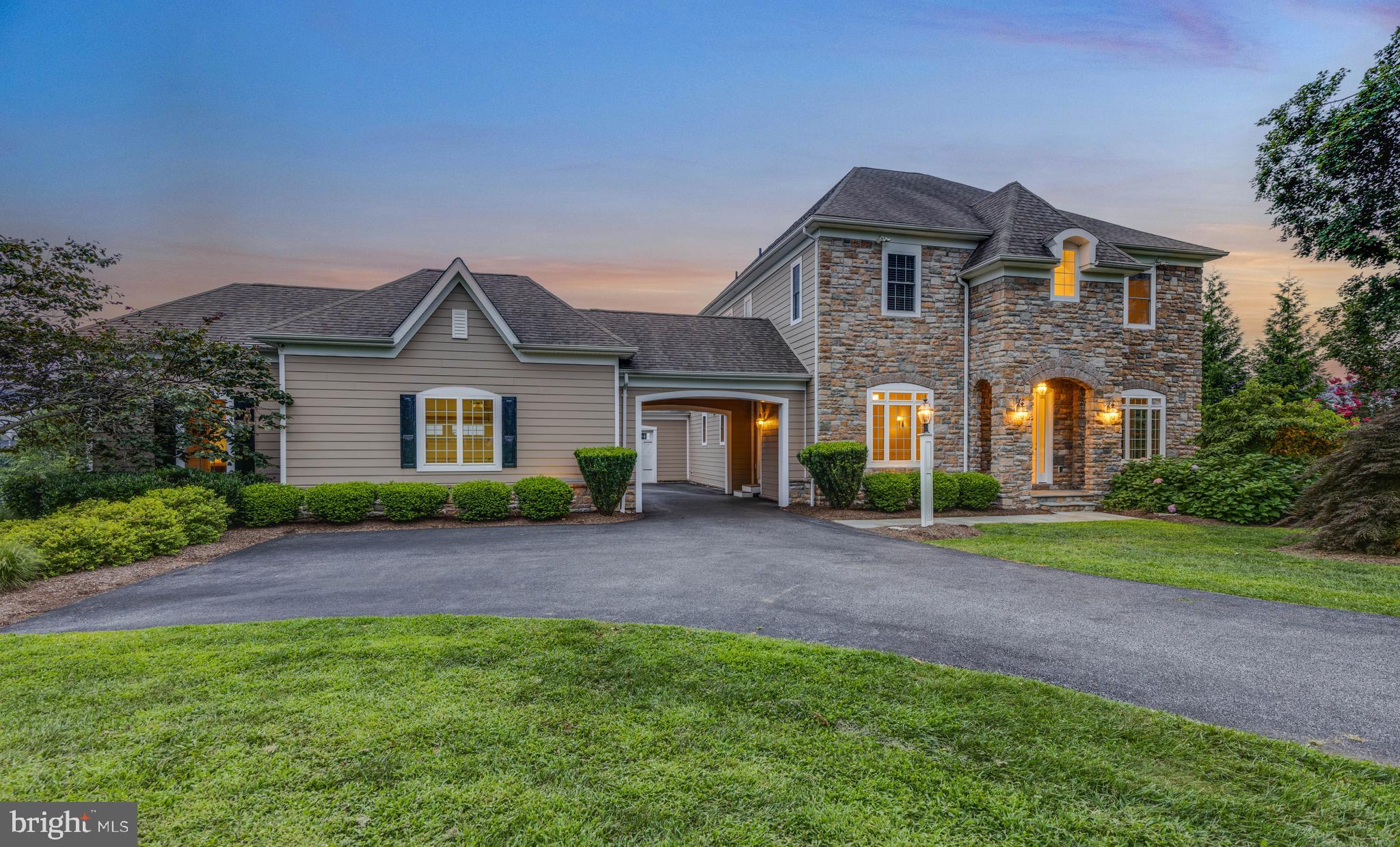 3913 BRIAR KNOLL CIRCLE