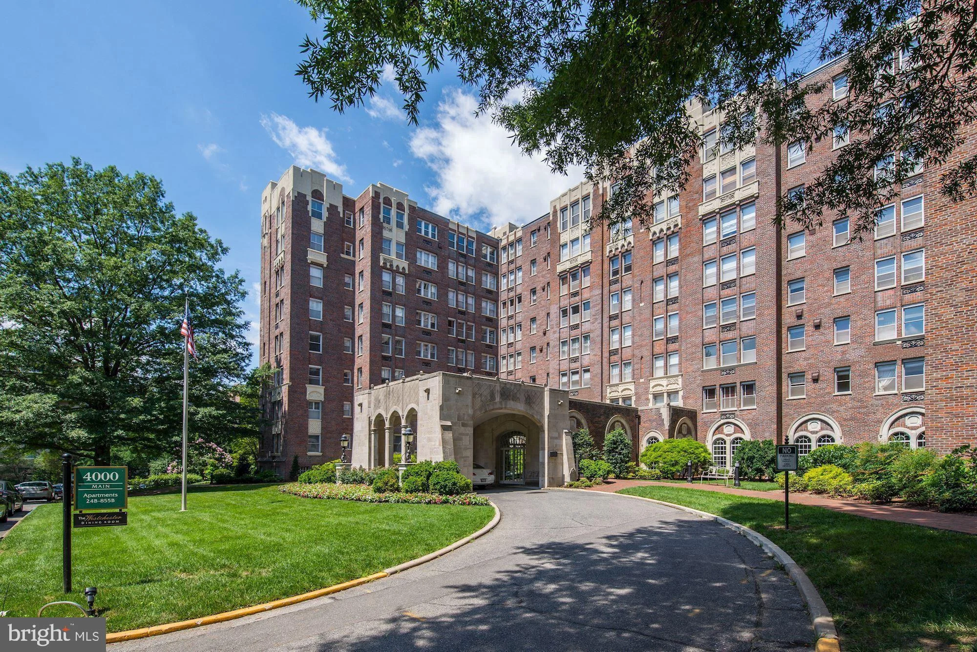 4000 Cathedral Avenue NW Unit 736-B