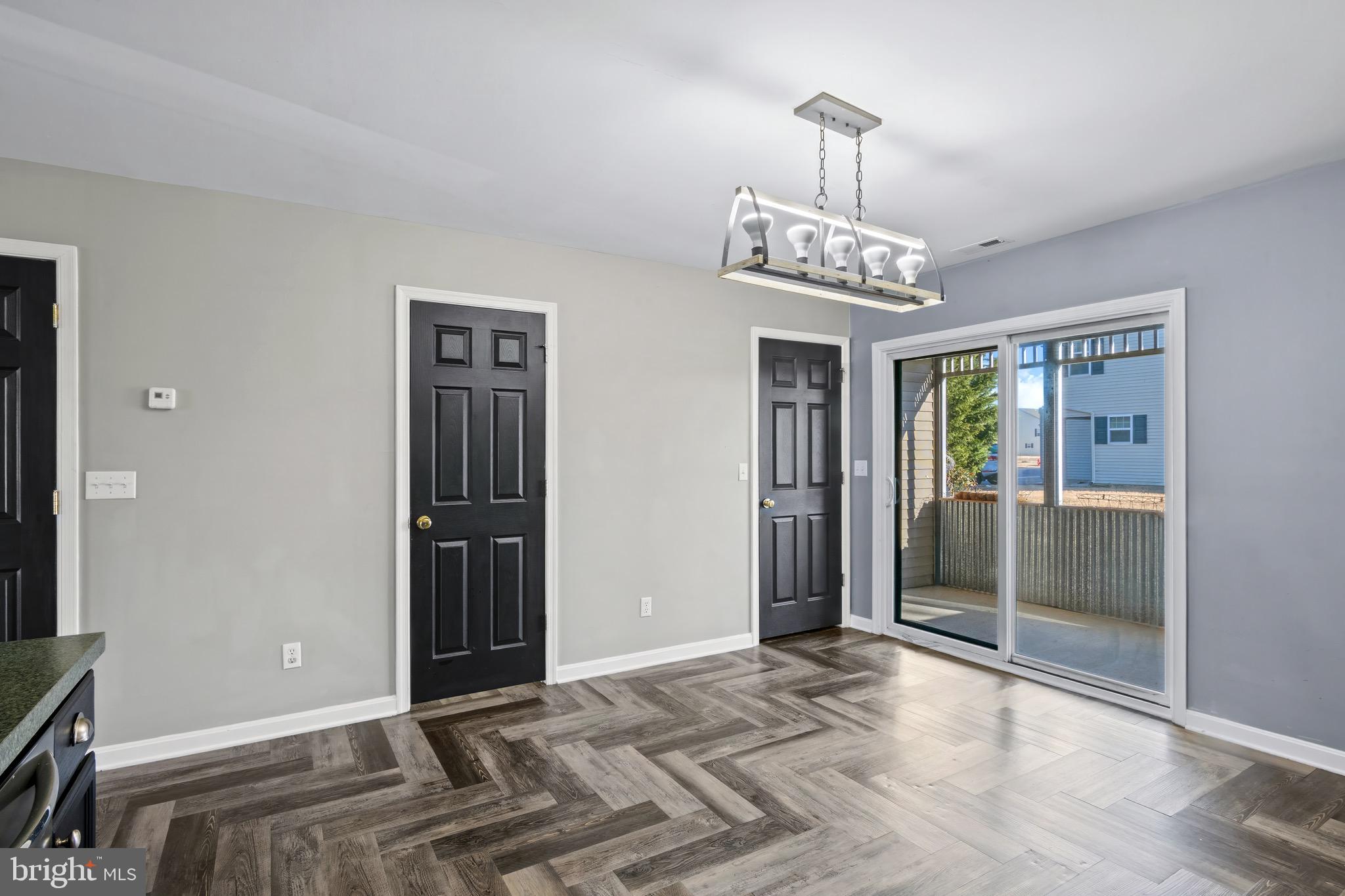 BURTONS CROSSING - Residential