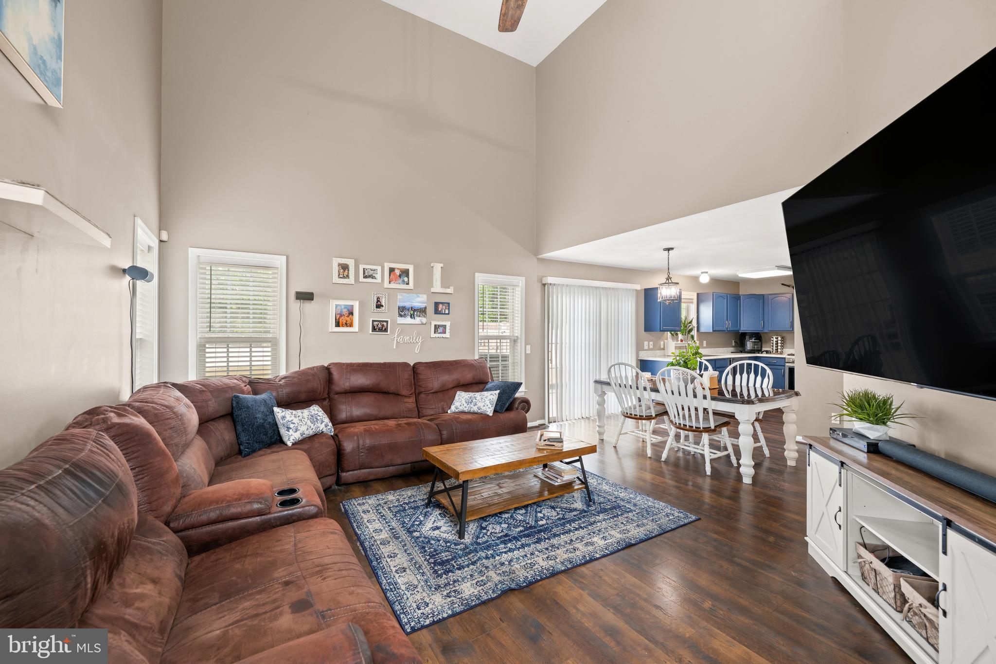 209 FOX GLOVE DRIVE