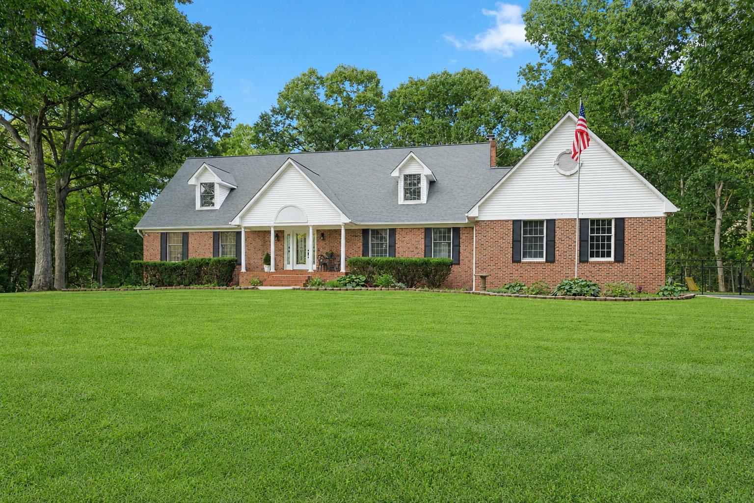 600 PASTURE PLACE