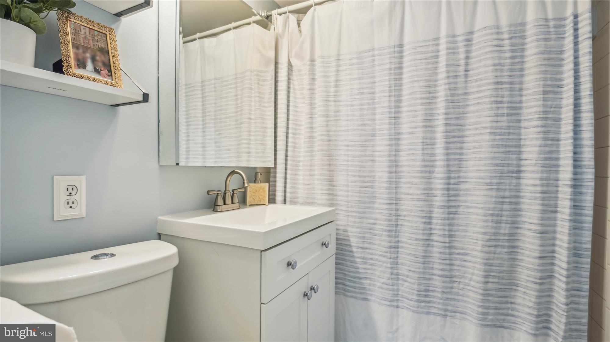 THE ARLINGTON - Residential