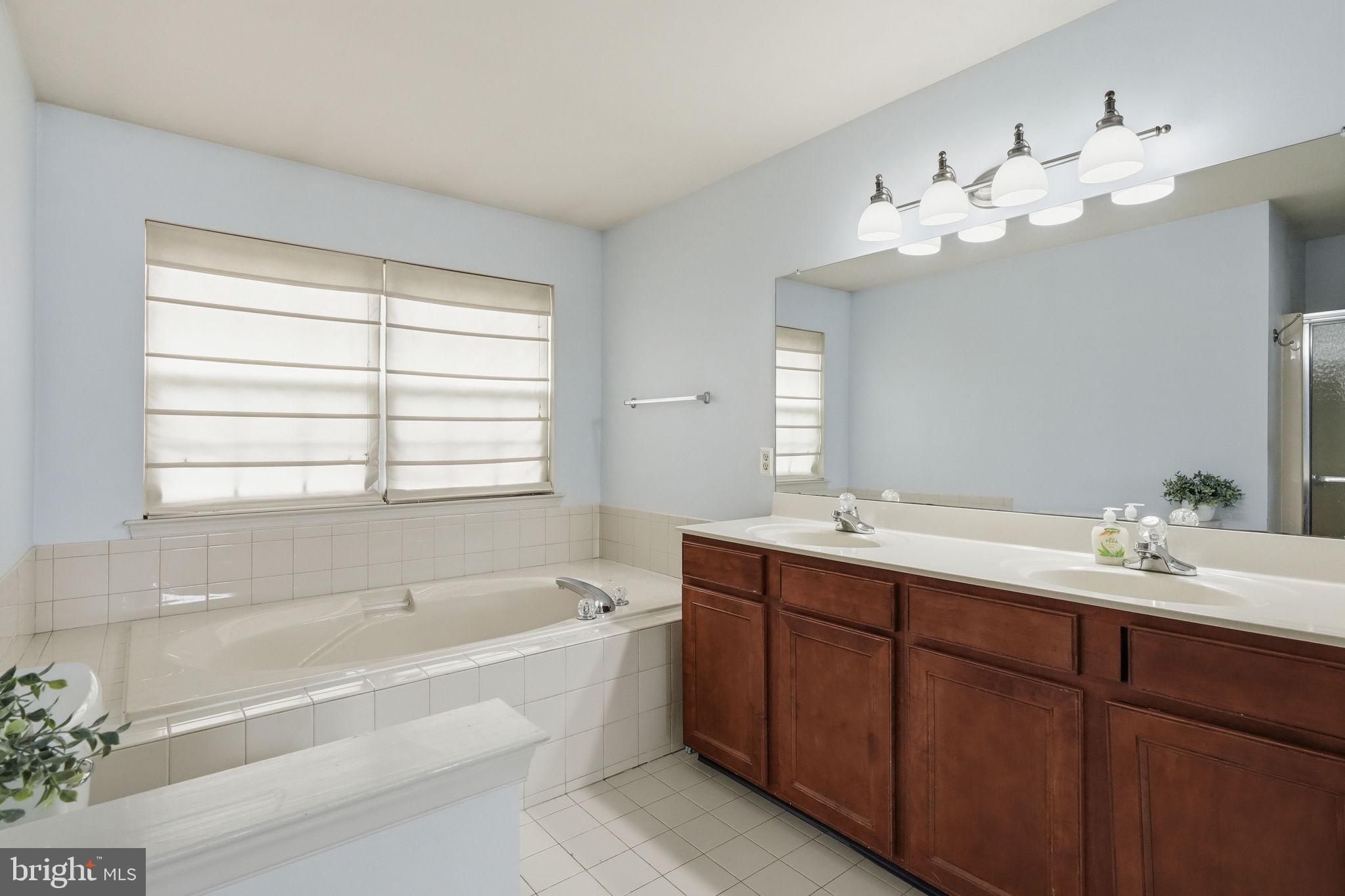 CALNSHIRE ESTATES - Residential