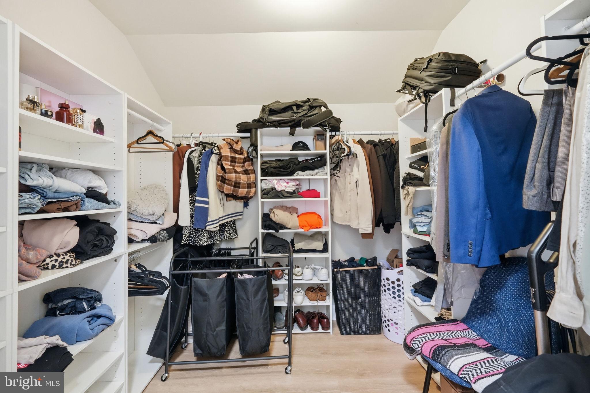 CALNSHIRE ESTATES - Residential