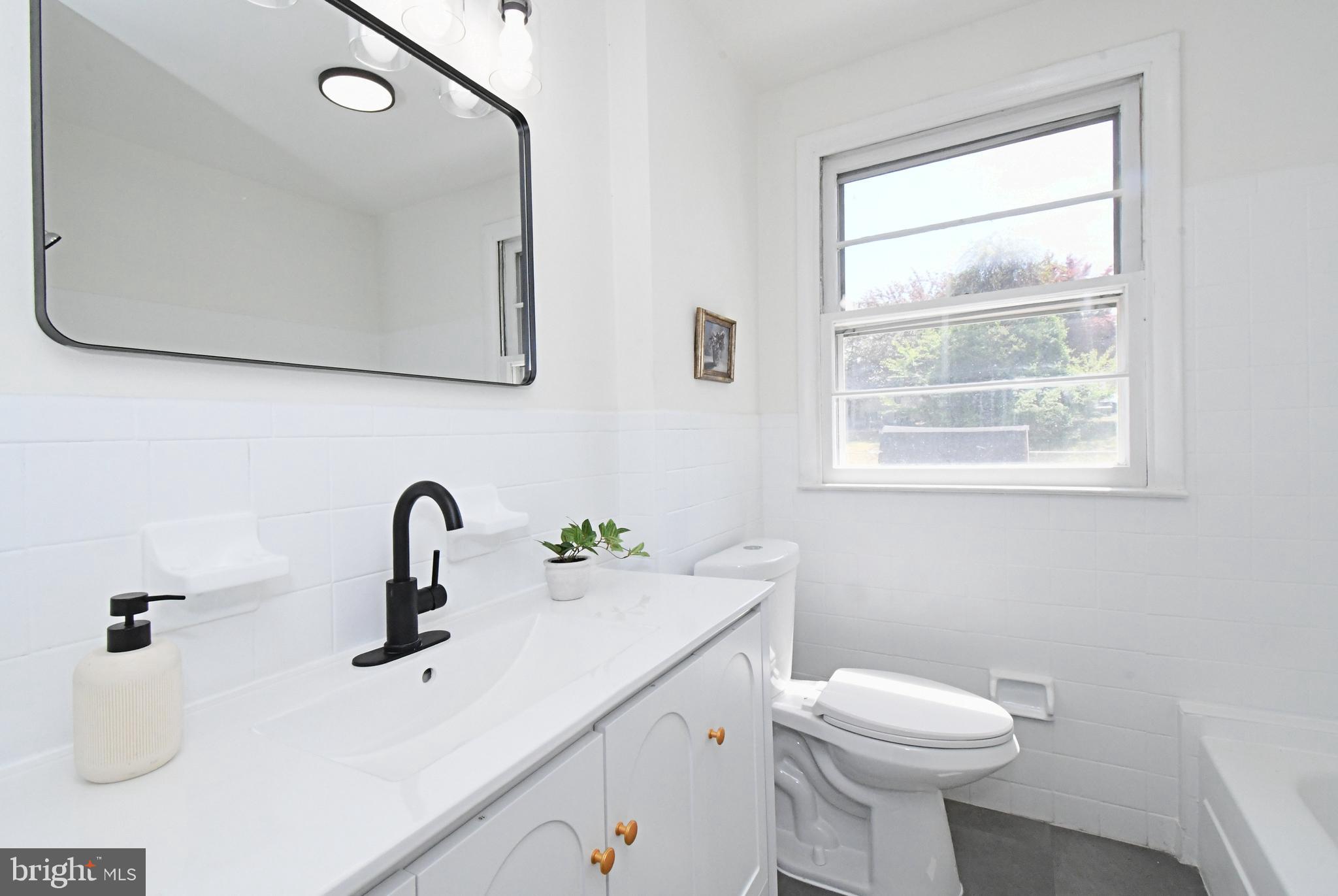 CAMELOT ESTS - Residential