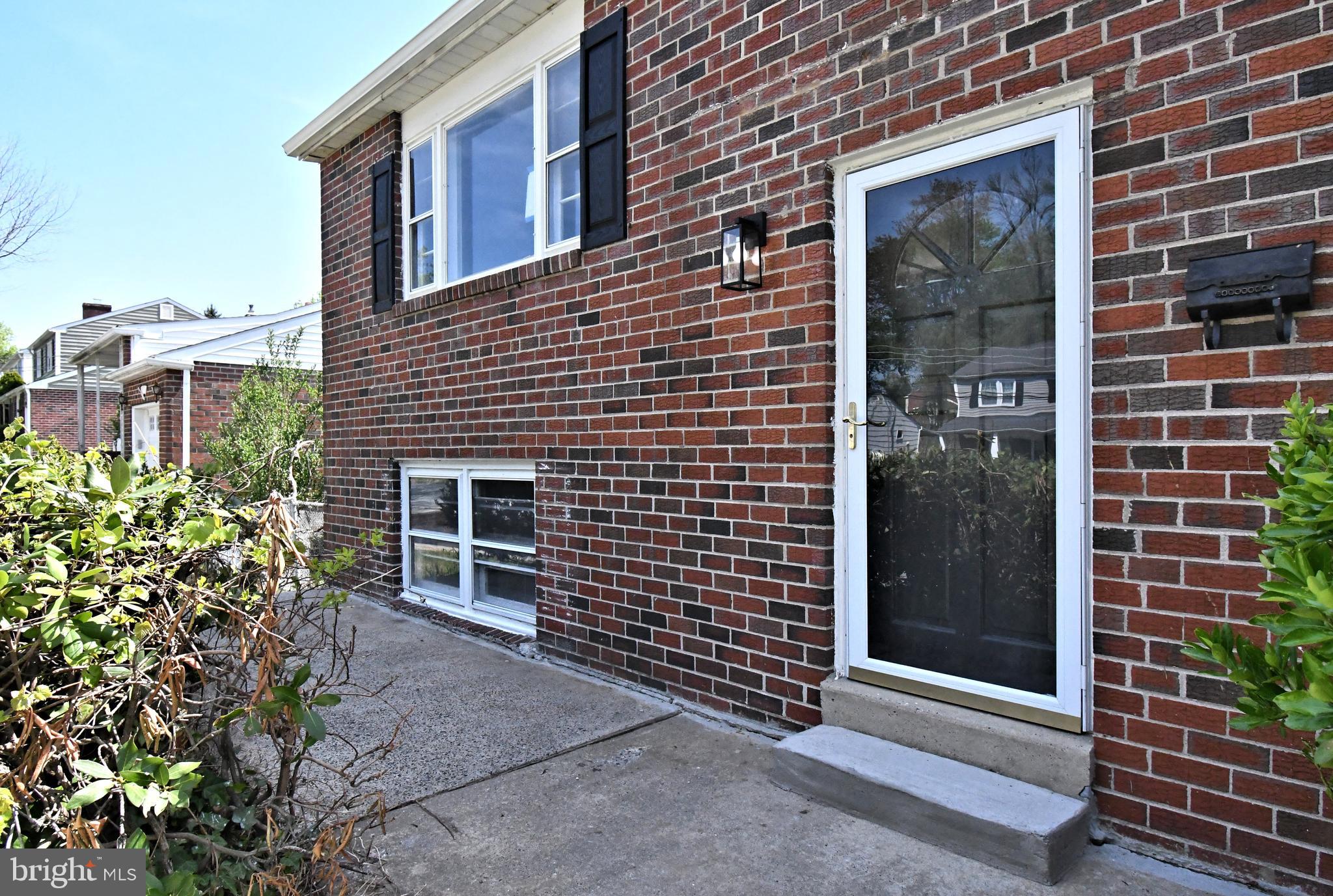 CAMELOT ESTS - Residential