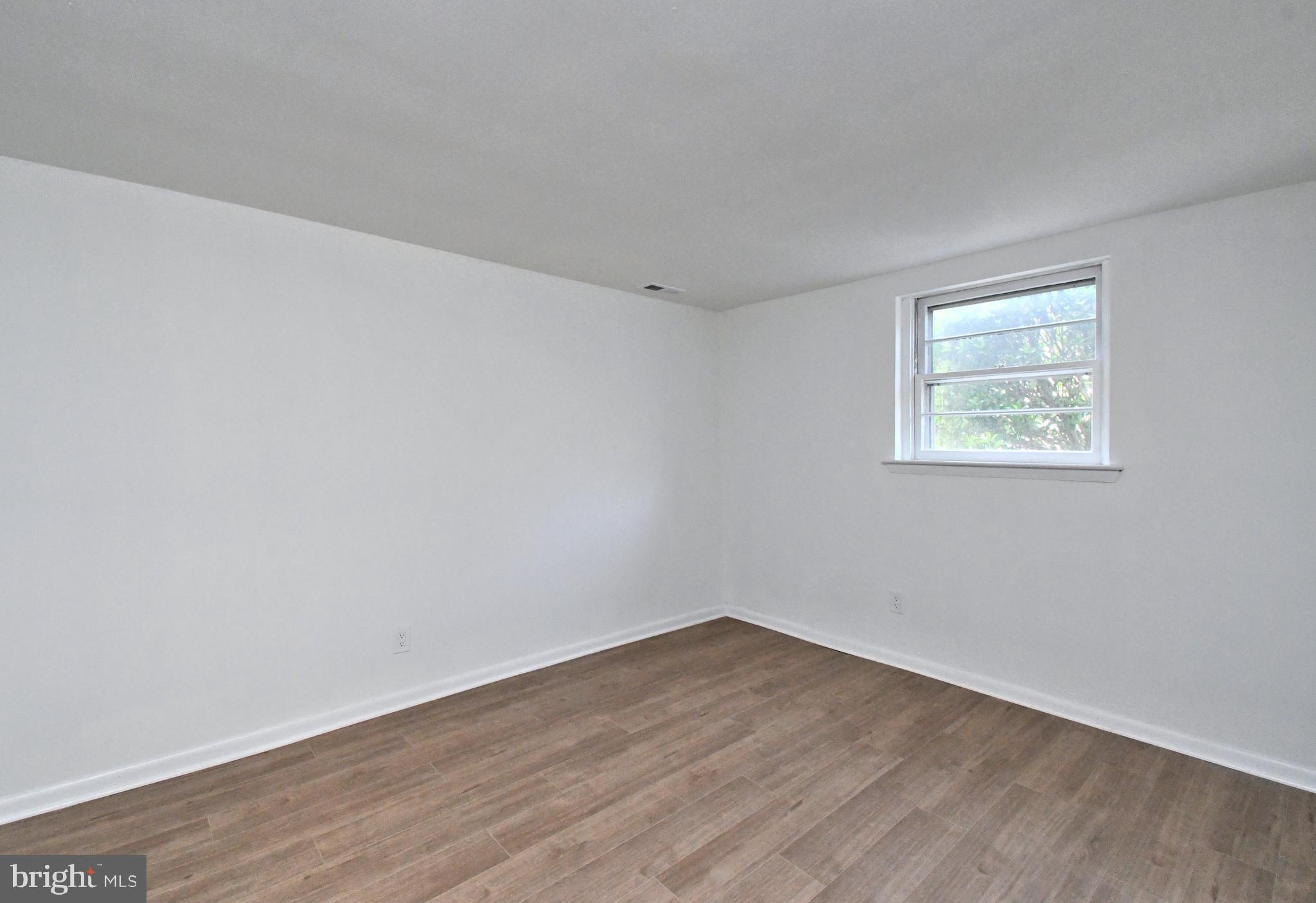 CAMELOT ESTS - Residential