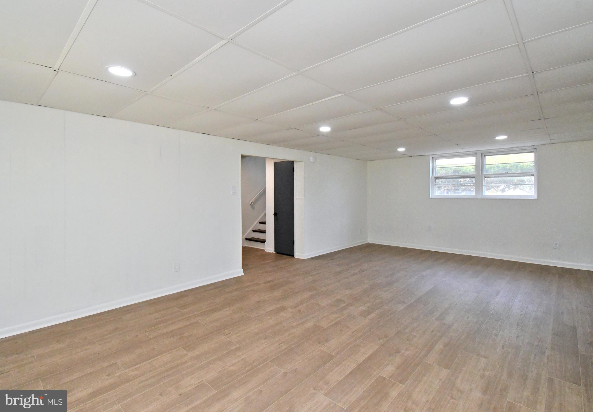 CAMELOT ESTS - Residential