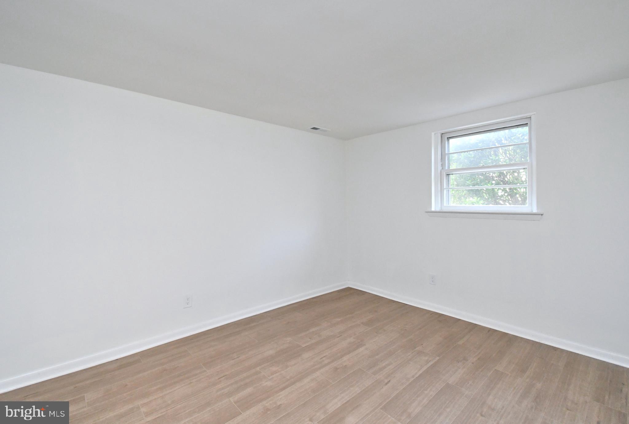 CAMELOT ESTS - Residential