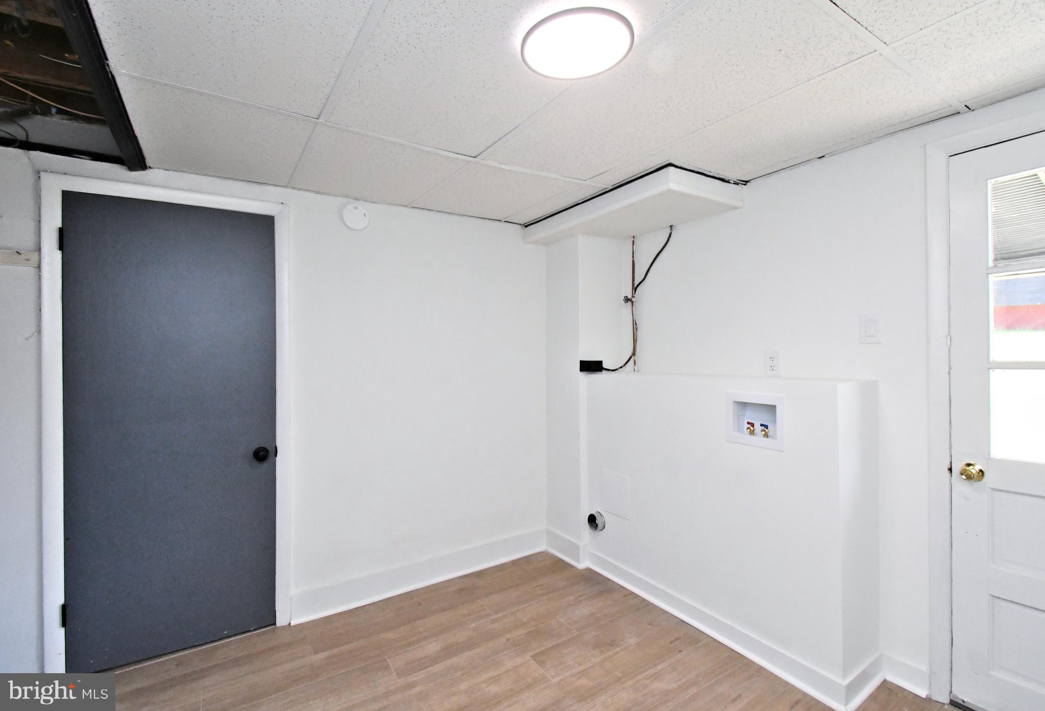 CAMELOT ESTS - Residential