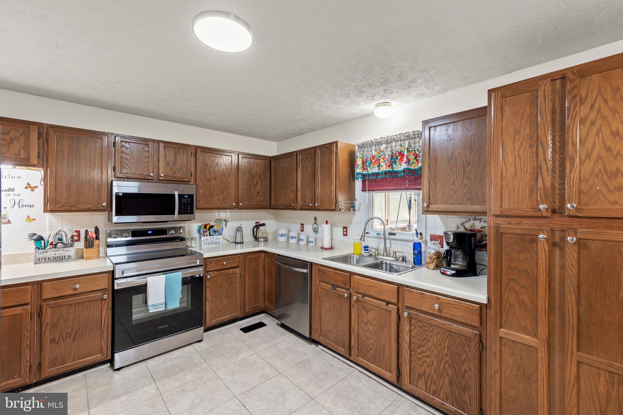 GREENBRIAR VILLAGE - Residential