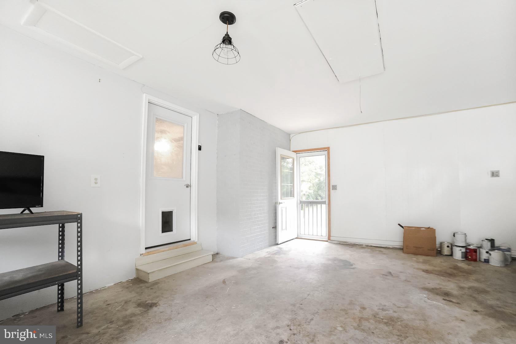 TOWN CREEK - Residential