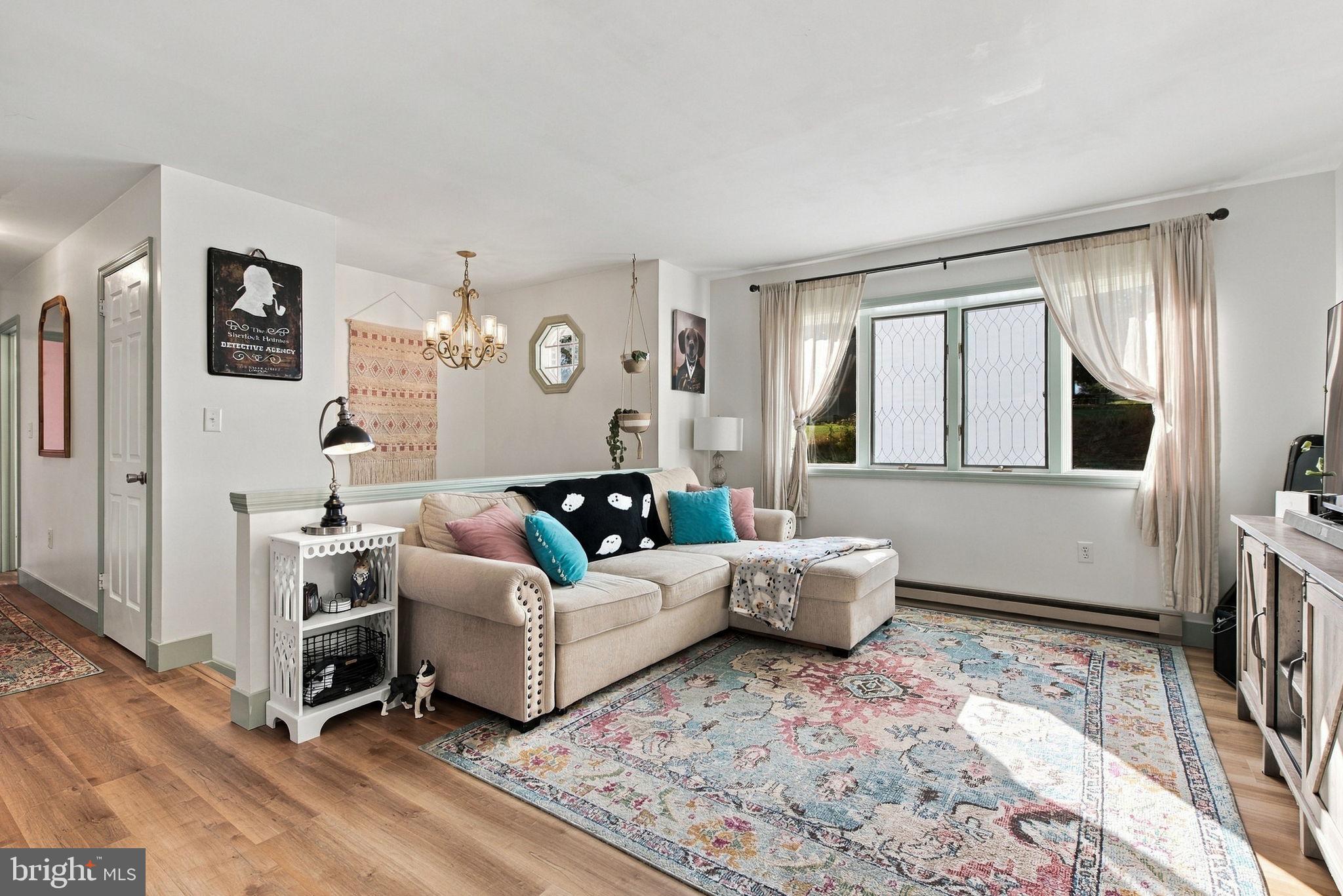 50 HAWTHORNE CIRCLE