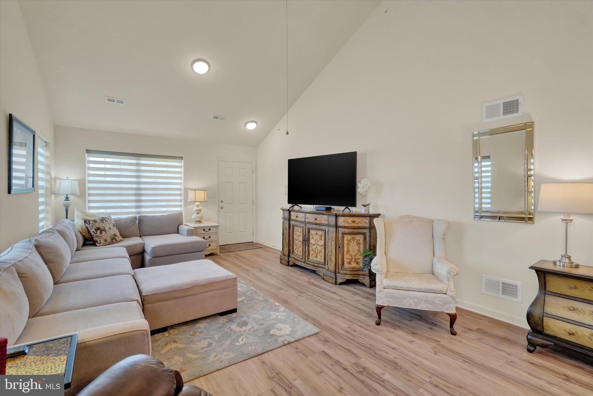 THE PADDOCK @ EQUINE MEADOWS - Residential