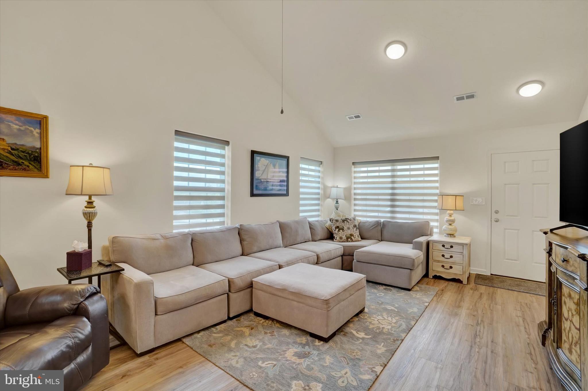 THE PADDOCK @ EQUINE MEADOWS - Residential