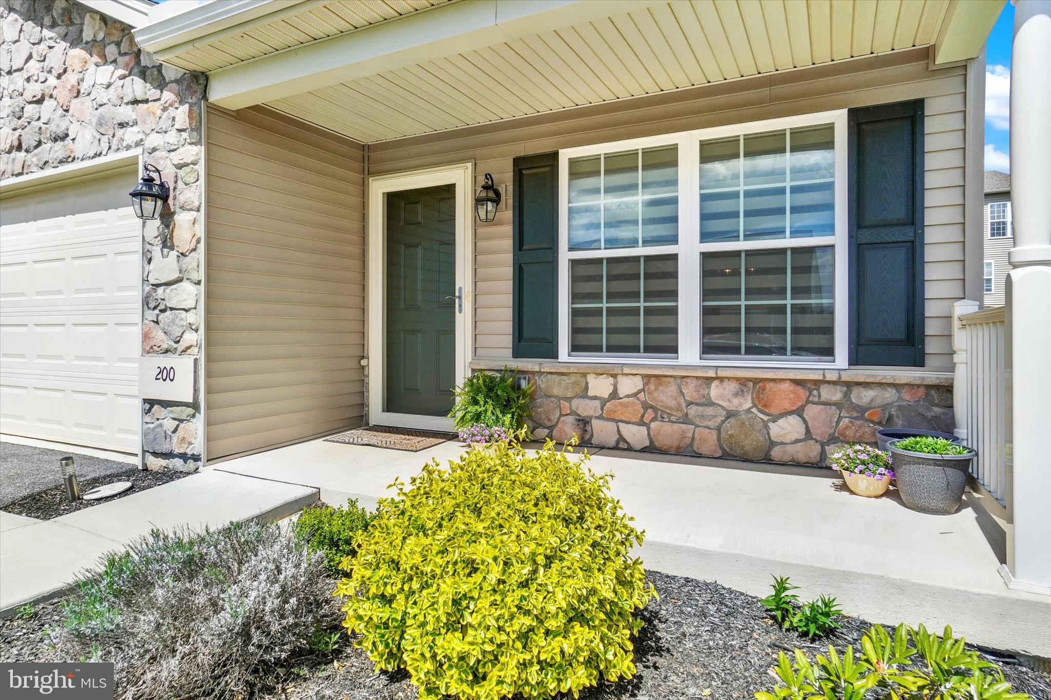 THE PADDOCK @ EQUINE MEADOWS - Residential