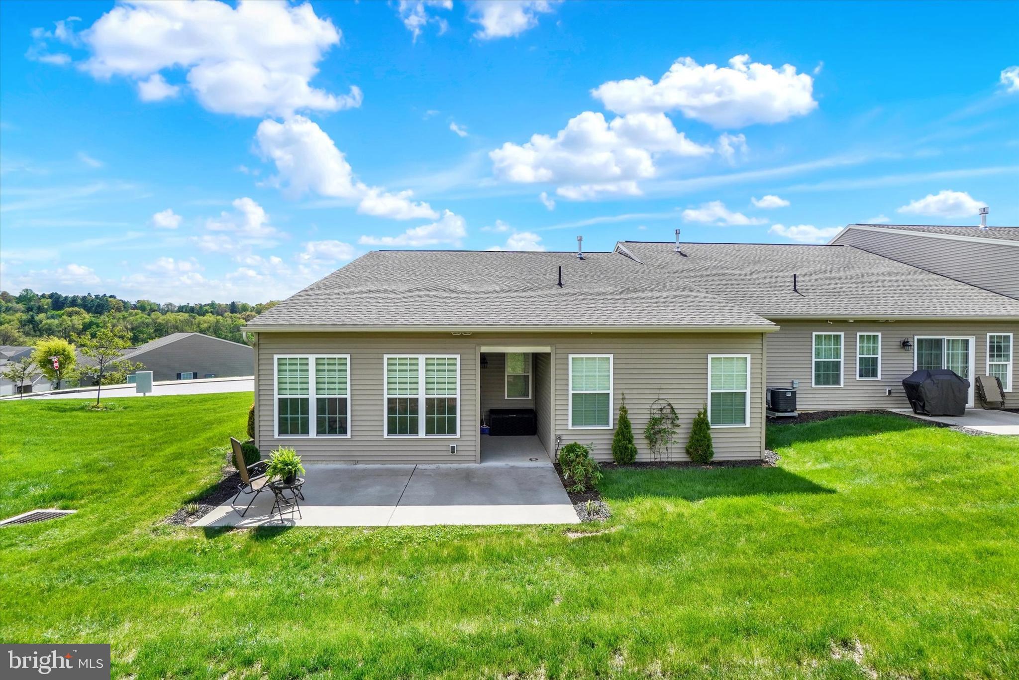 THE PADDOCK @ EQUINE MEADOWS - Residential