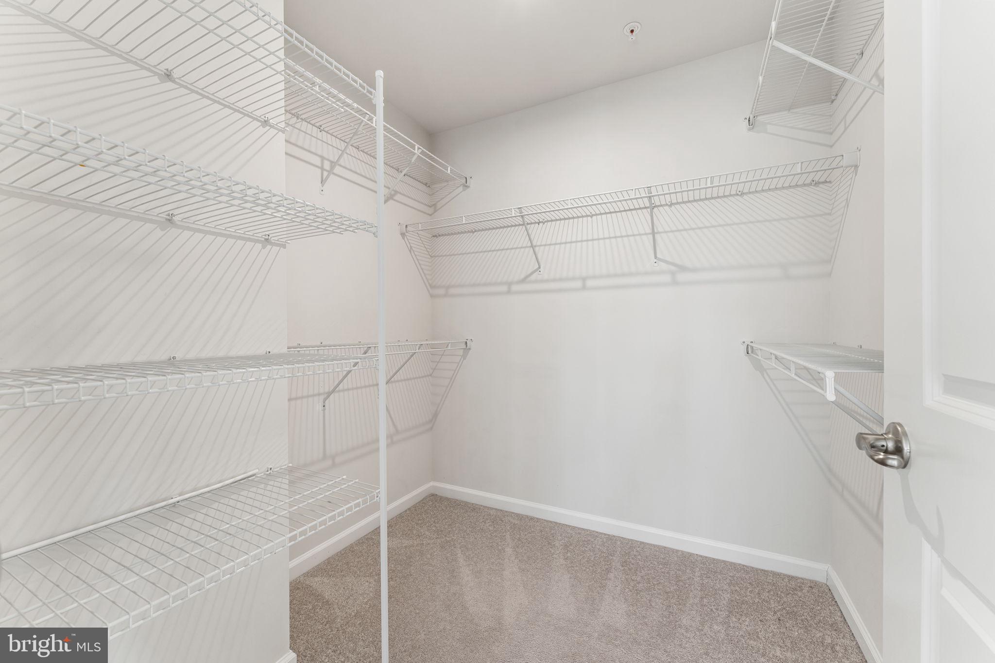 OAK CREEK CLUB - Residential