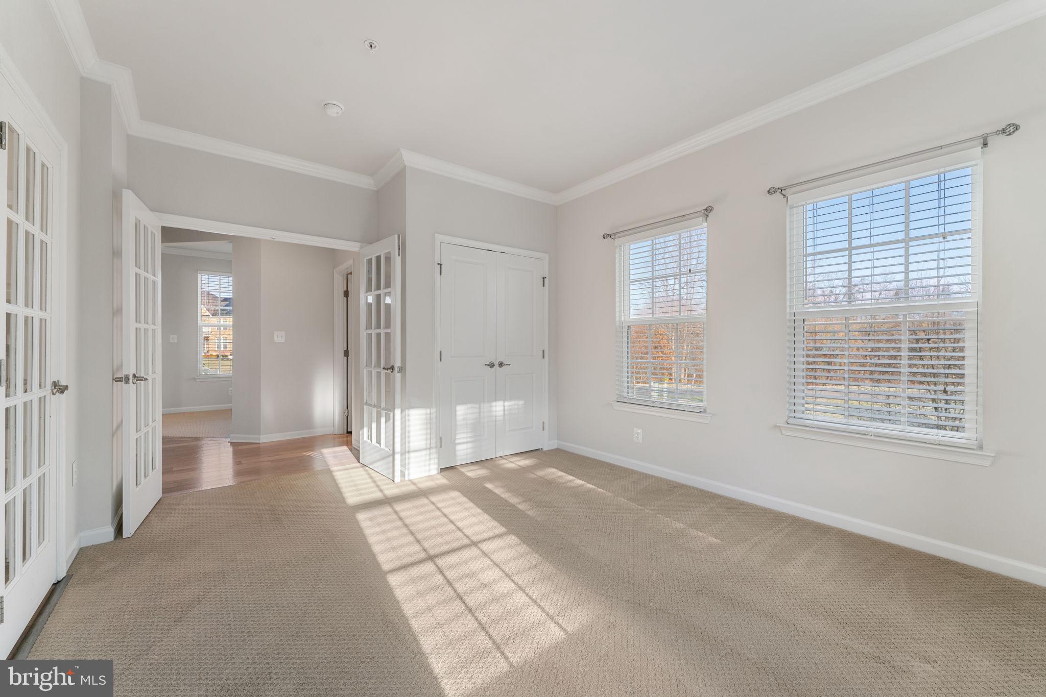 OAK CREEK CLUB - Residential