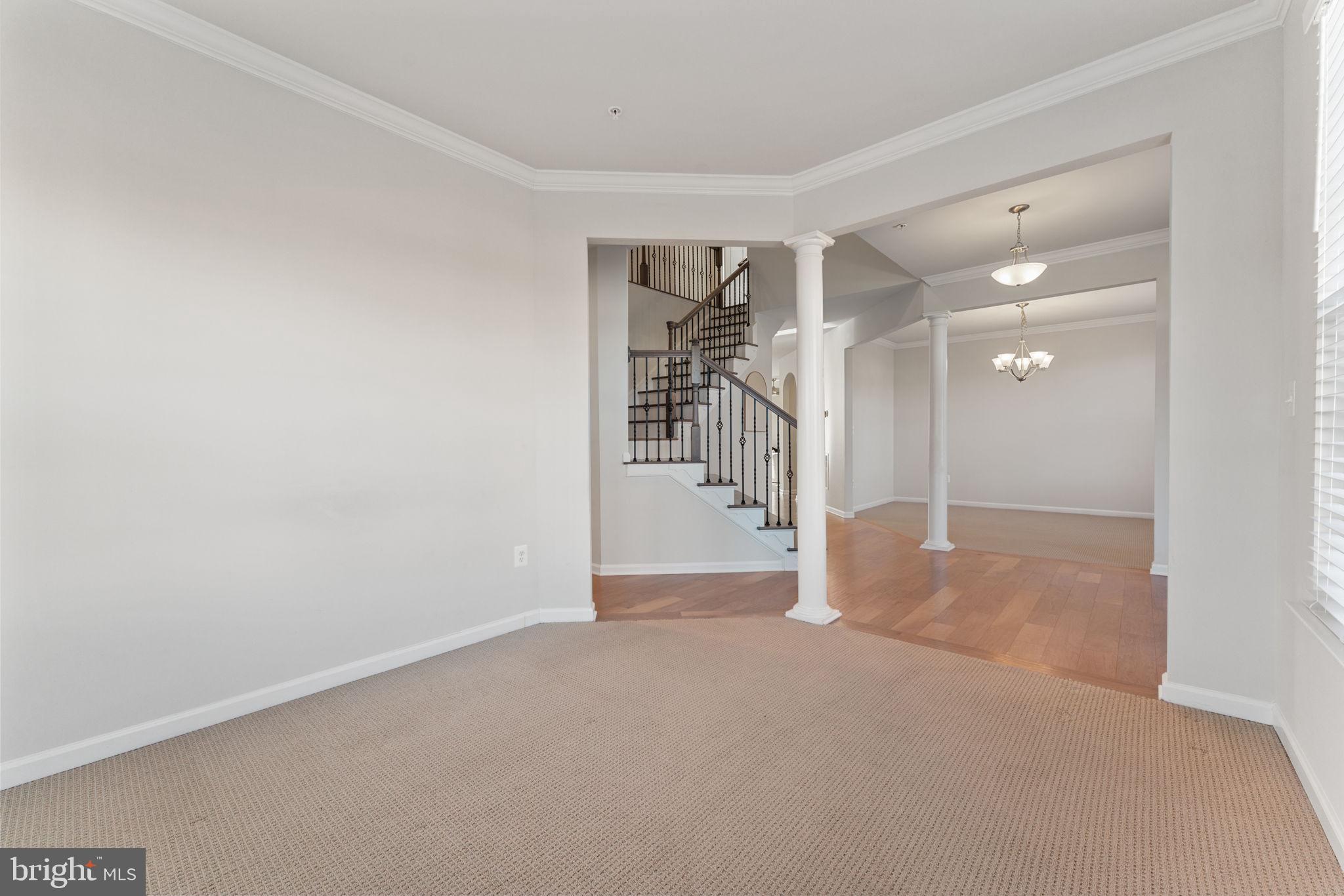 OAK CREEK CLUB - Residential