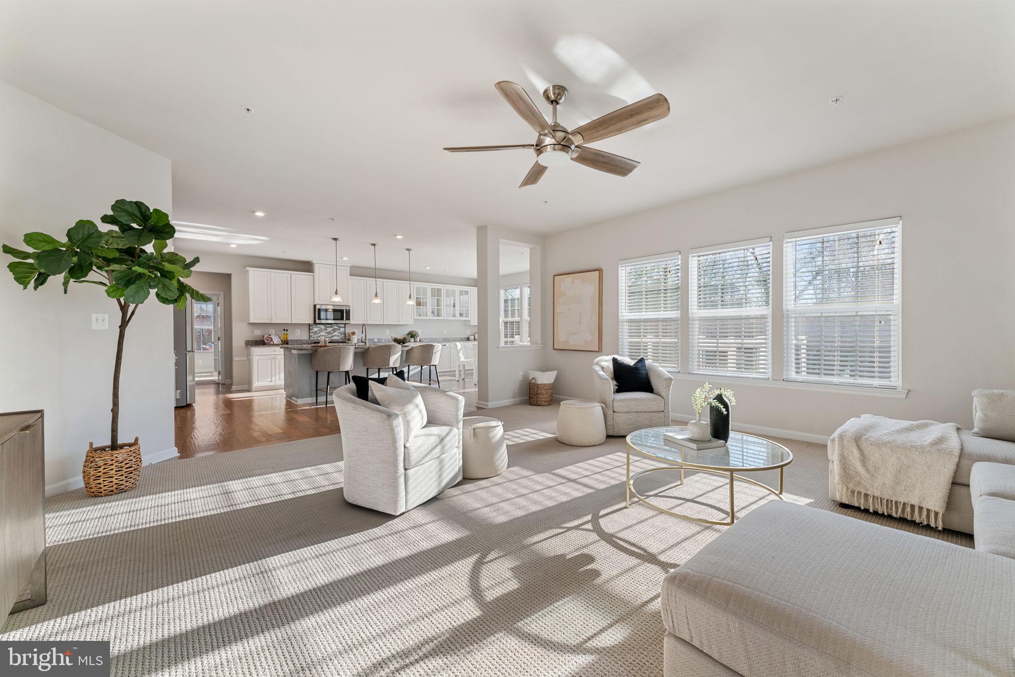 OAK CREEK CLUB - Residential