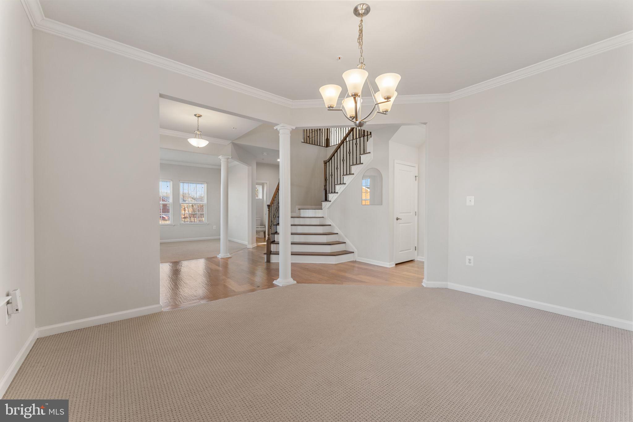 OAK CREEK CLUB - Residential