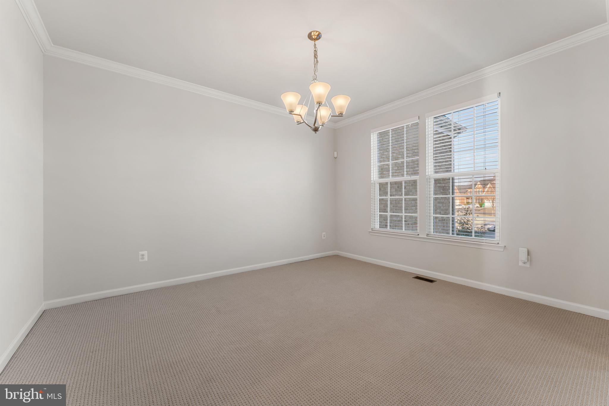 OAK CREEK CLUB - Residential