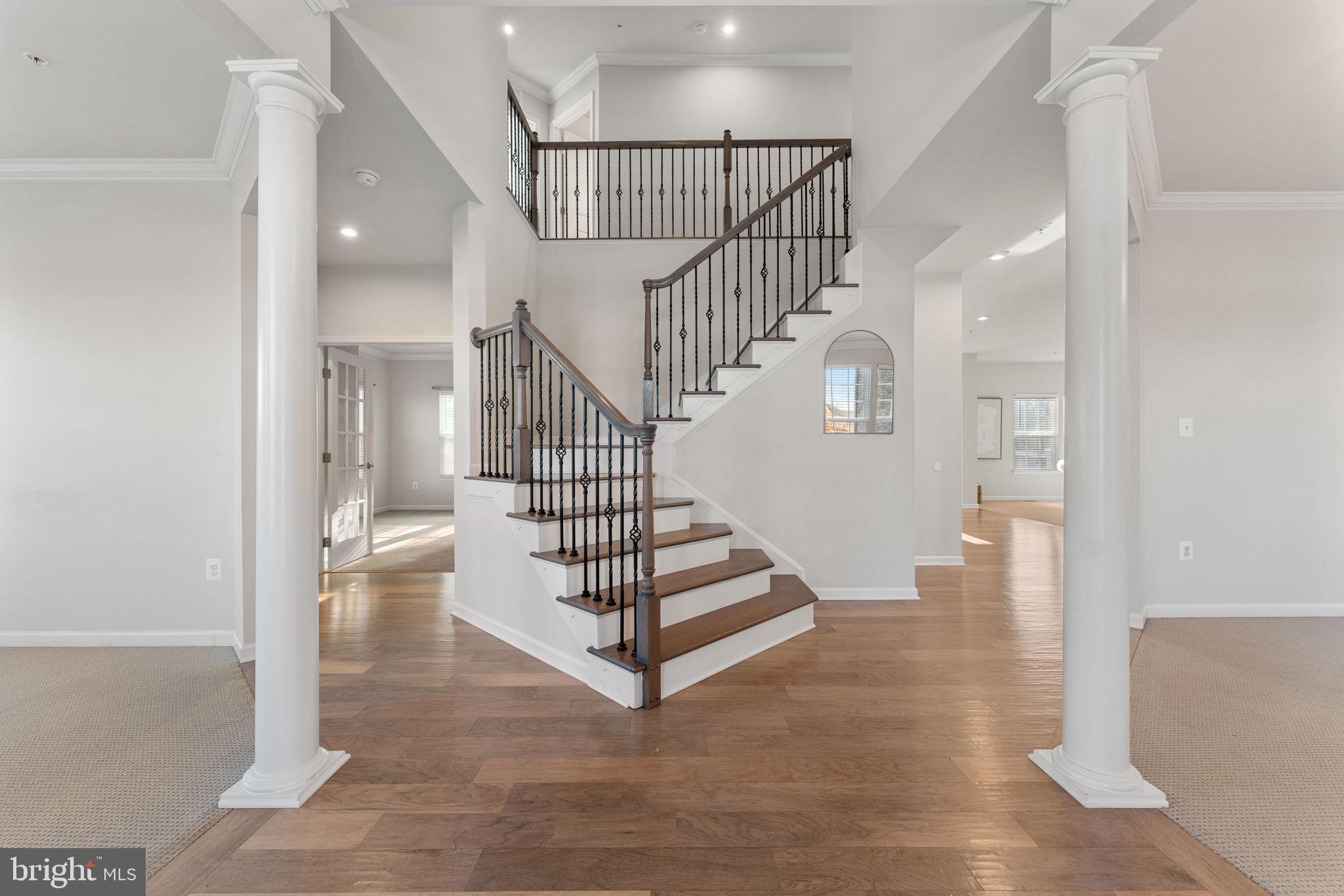 OAK CREEK CLUB - Residential