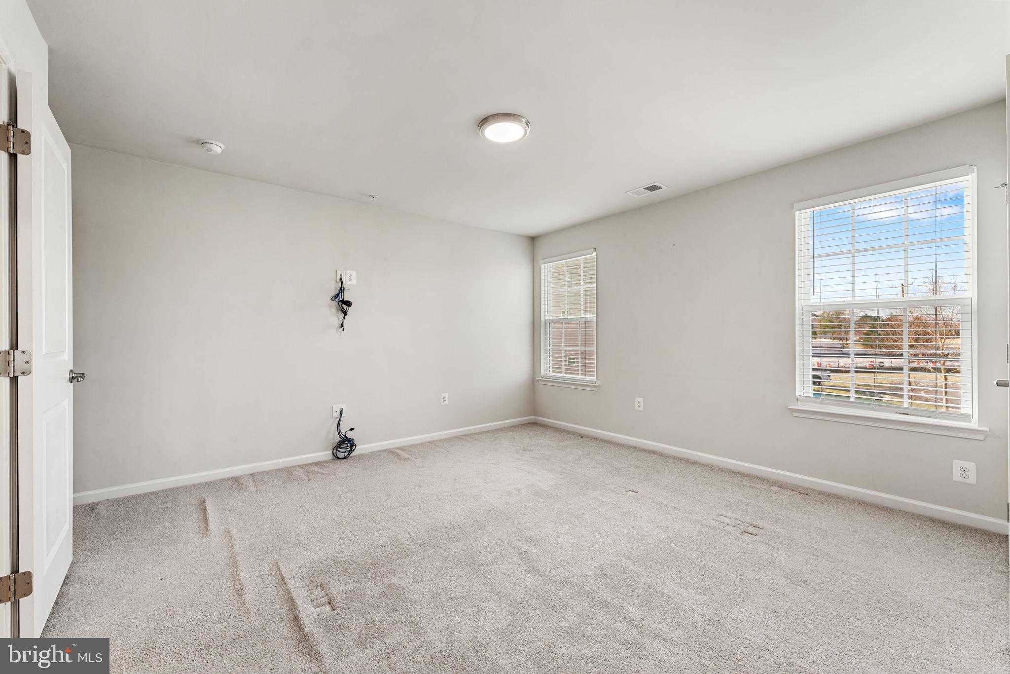 OAK CREEK CLUB - Residential