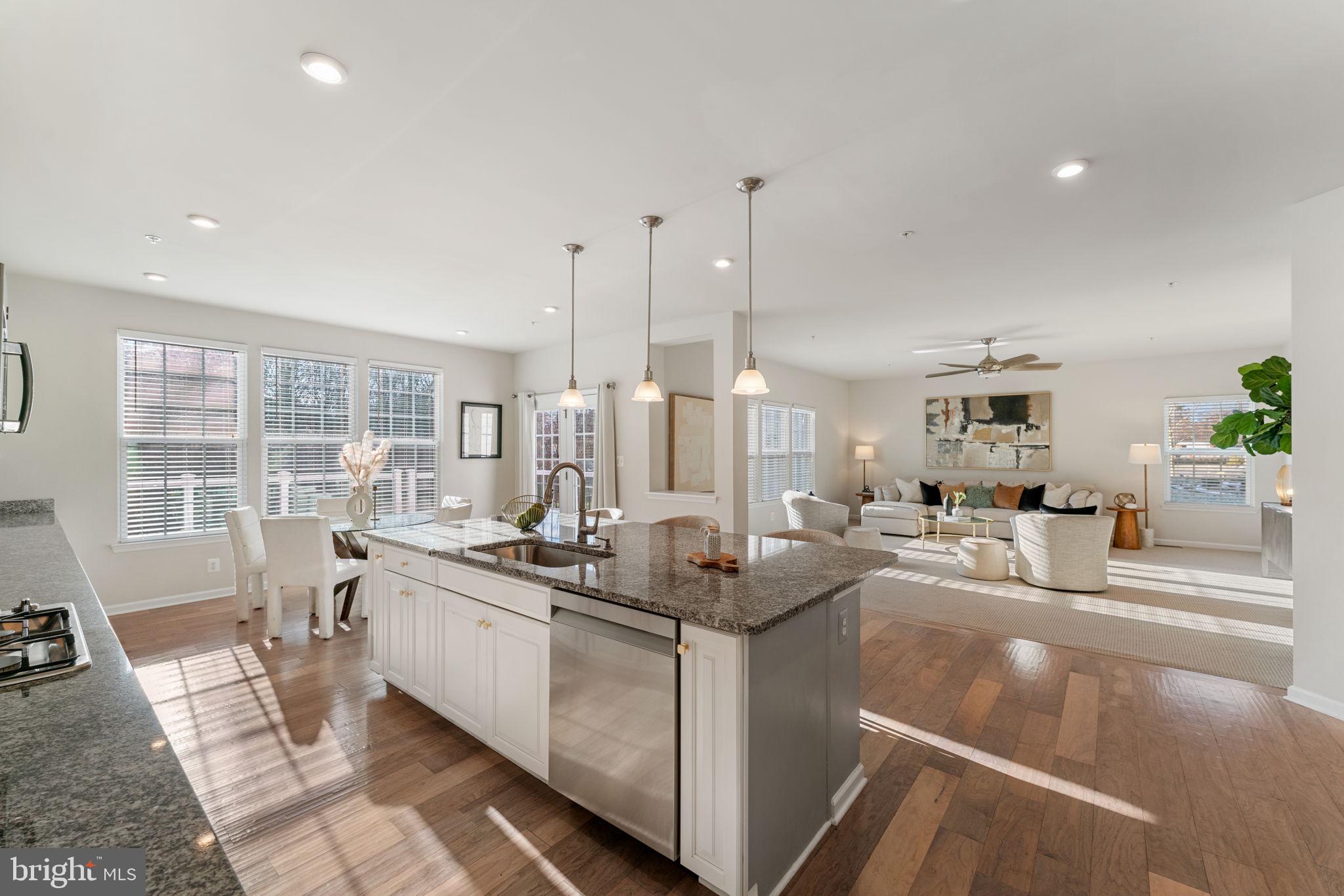 OAK CREEK CLUB - Residential