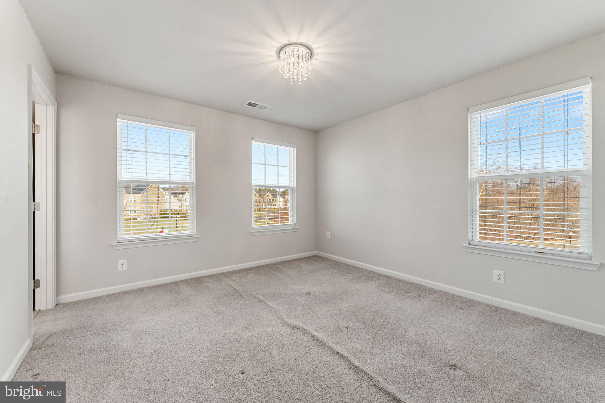 OAK CREEK CLUB - Residential