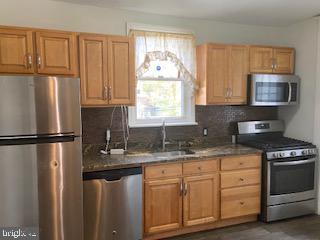 EDMONDSON VIILLAGE - Residential Lease