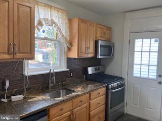 EDMONDSON VIILLAGE - Residential Lease