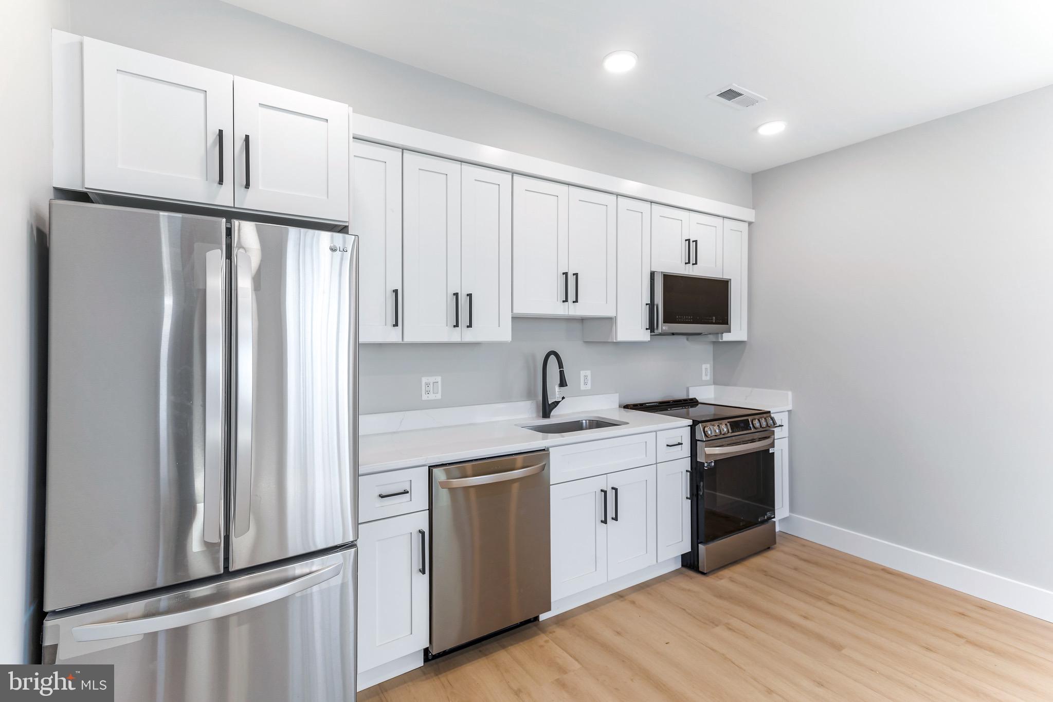 1701 M STREET NE 2