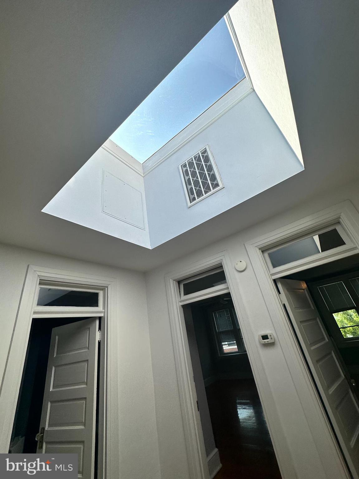 809 1/2 KING STREET 3